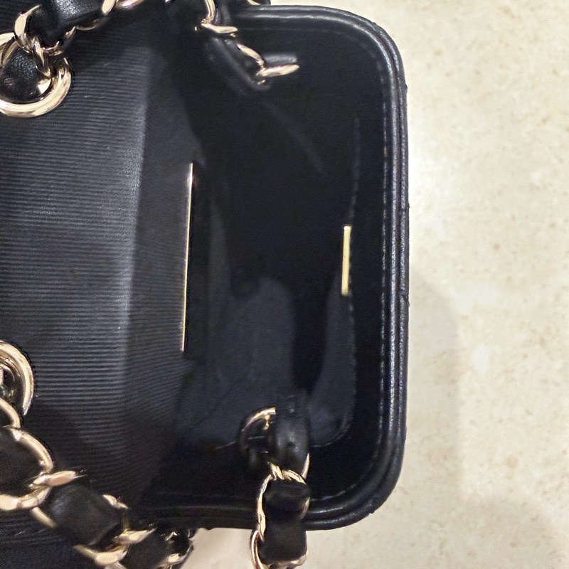 Chanel 香奈兒-經典口蓋鏈帶手機包 (Classic Flap Phone Holder)-11
