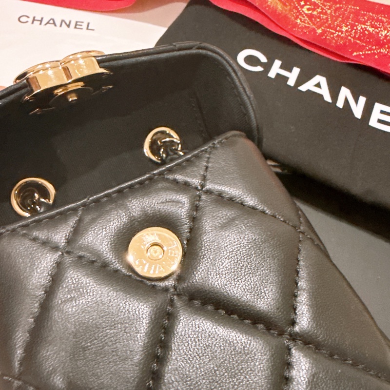 Chanel 香奈兒-經典口蓋鏈帶手機包 (Classic Flap Phone Holder)-16