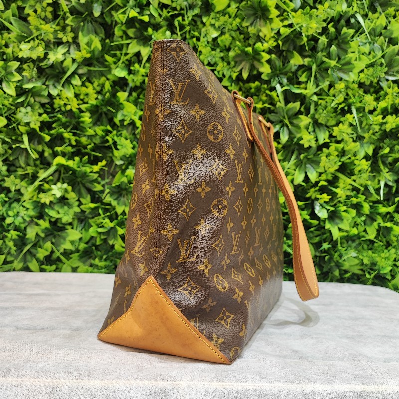 Louis Vuitton Cabas Mezzo-3