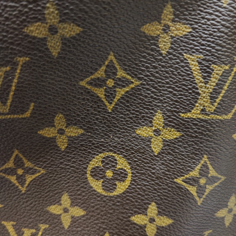 Louis Vuitton Cabas Mezzo-7