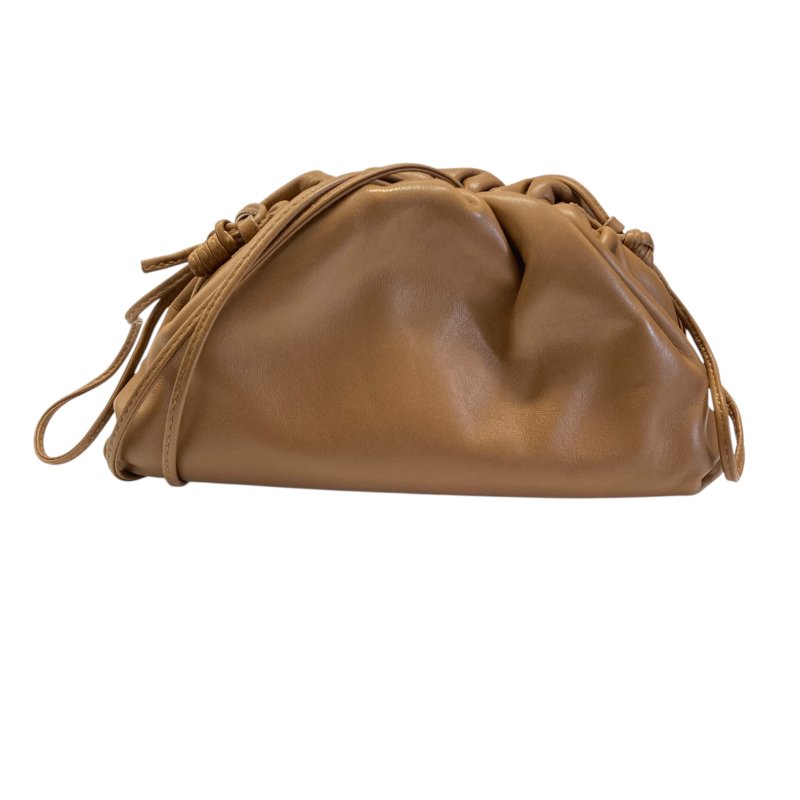 BOTTEGA VENETA 寶緹嘉 THE POUCH 肩背包 小牛皮 焦糖色 金釦-0