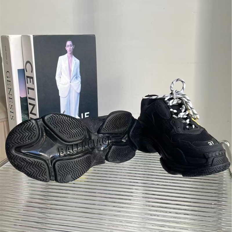 🔥新到:Balenciaga / 巴黎世家 25春季Triple S 黑色膠帶貼紙BB老爹鞋,尺寸:37碼-2