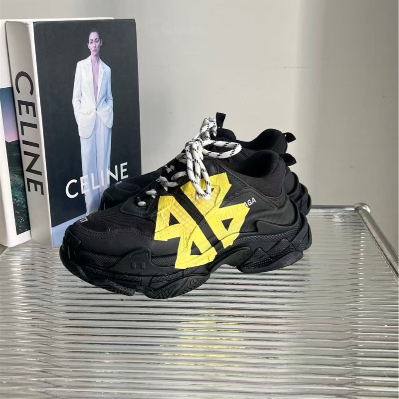🔥新到:Balenciaga / 巴黎世家 25春季Triple S 黑色膠帶貼紙BB老爹鞋,尺寸:37碼-3