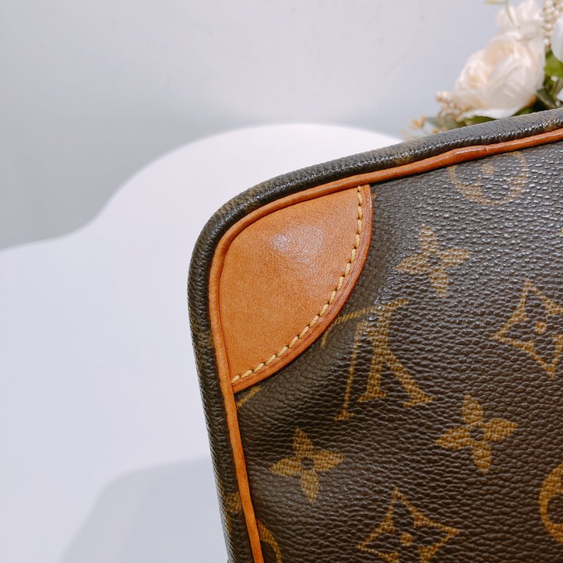 TW4576 Louis Vuitton 路易威登 經典Logo 復古 肩背包 Vintage Monogram Dunoe Shoulder Bag-8