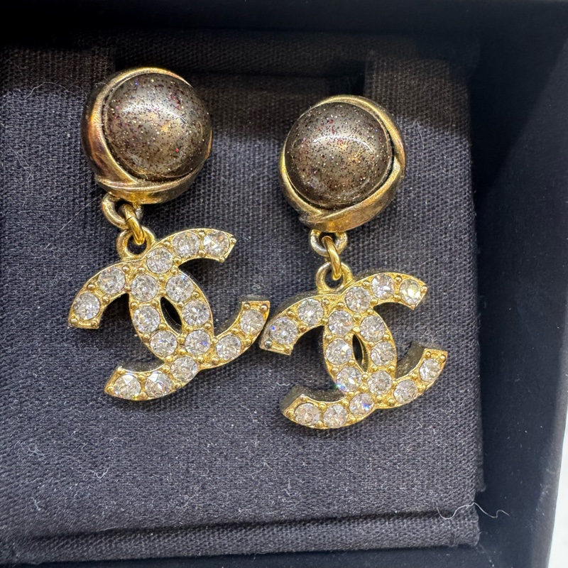 CHANEL 炫彩石小雙C耳環-3