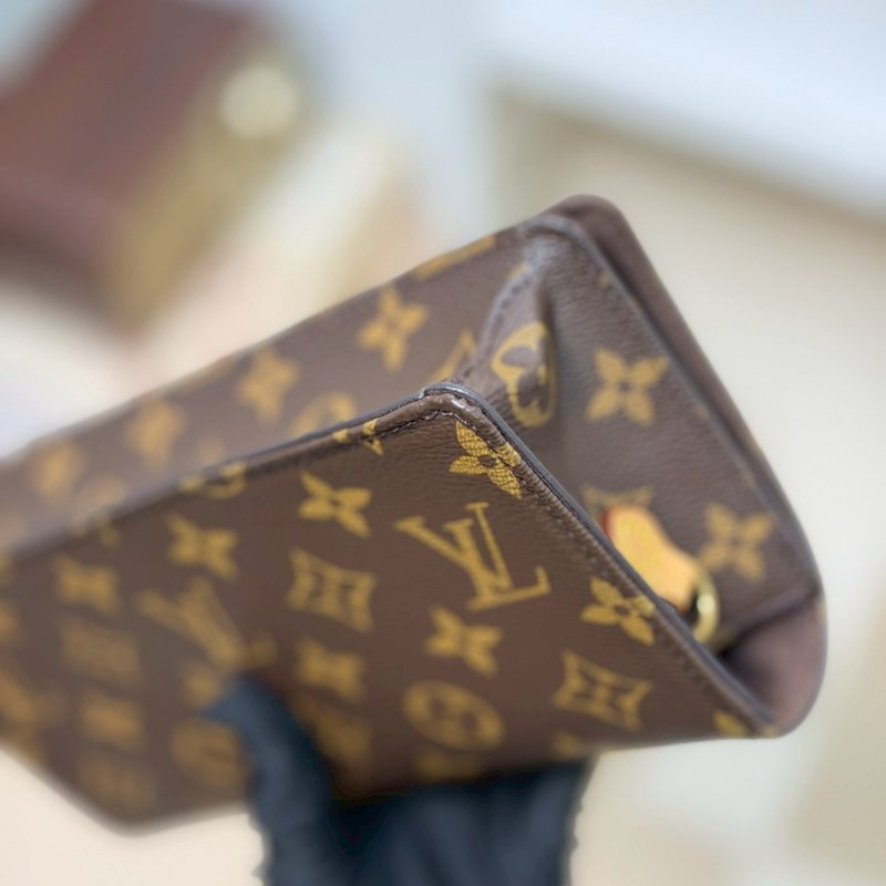 (大全配、台灣購證)🏷LV.Lily woc M82509-7