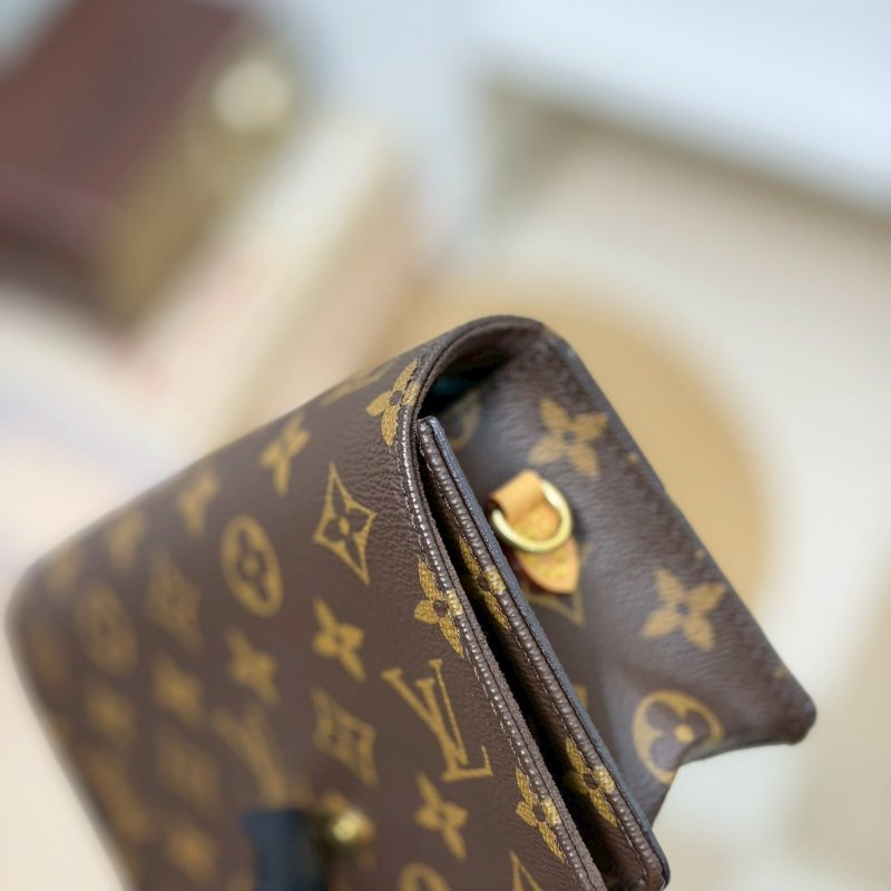 (大全配、台灣購證)🏷LV.Lily woc M82509-9