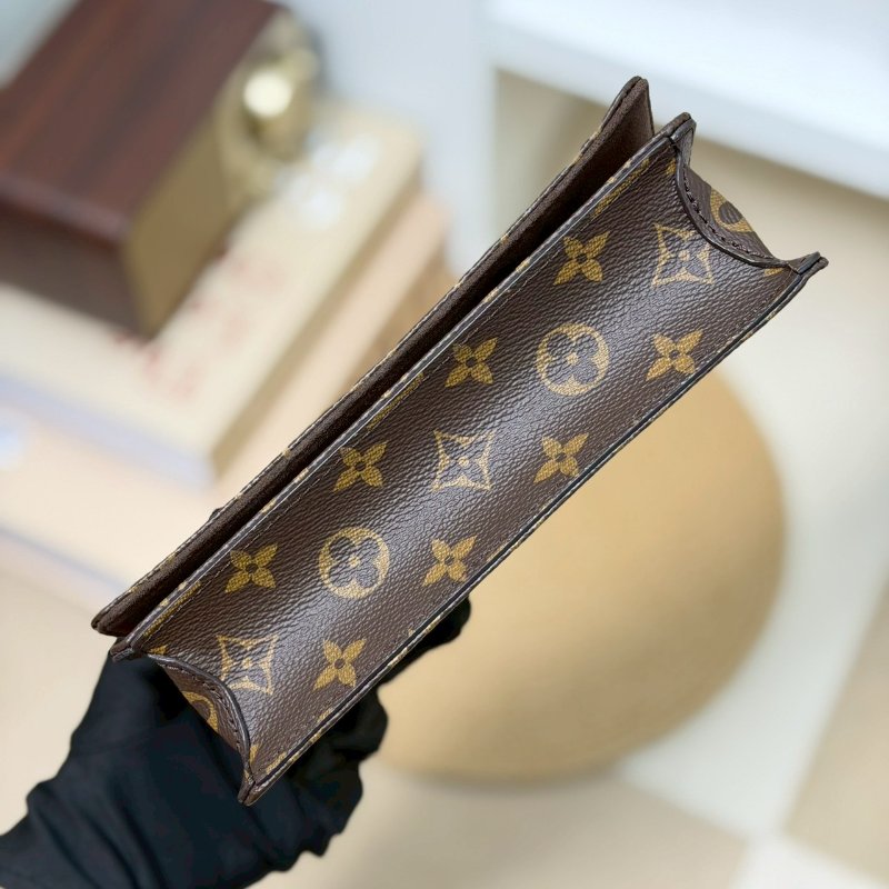 (大全配、台灣購證)🏷LV.Lily woc M82509-12