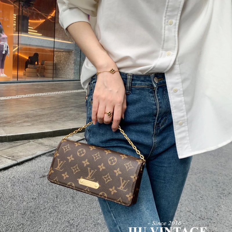 (大全配、台灣購證)🏷LV.Lily woc M82509-20