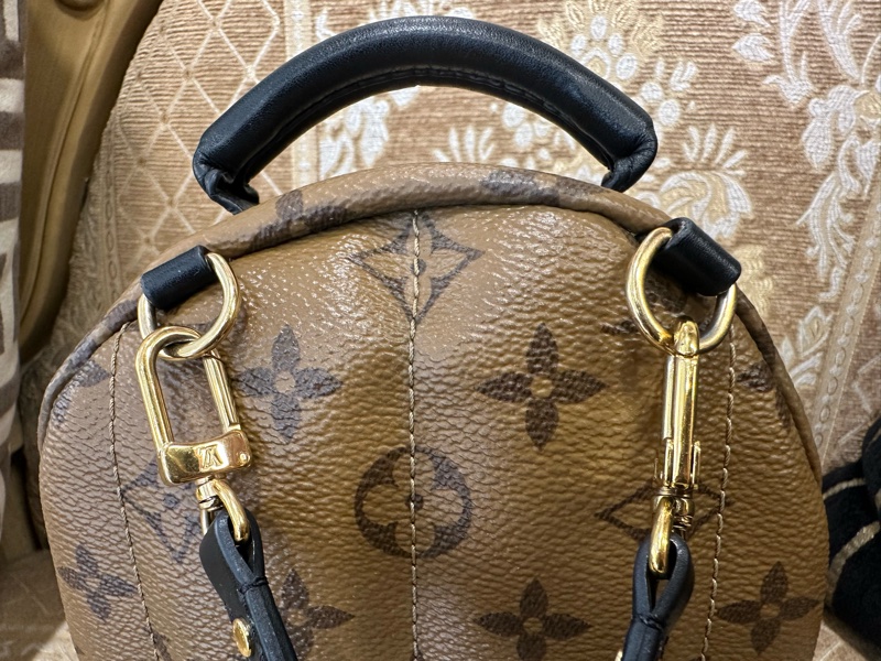 LV 雙色原花金釦Palm springs Mini小書包 M44873-7