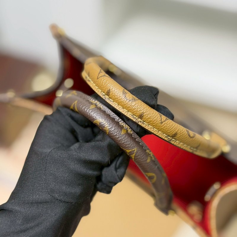 🏷LV.OnTheGo PM 芯片款 M46373-29