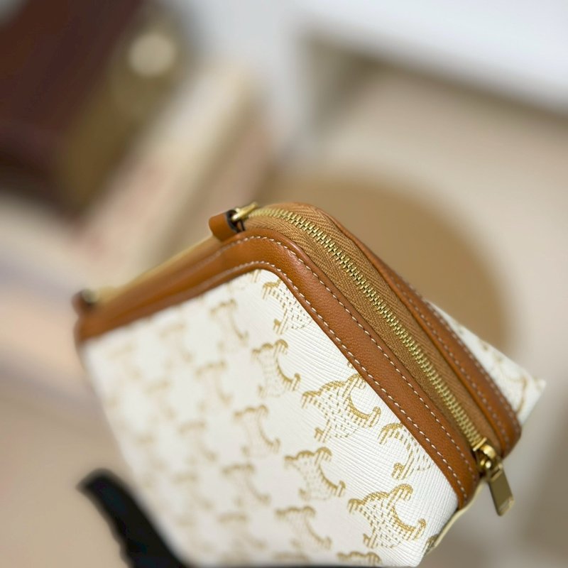 🏷Celine．Mini 貝殼包/客人寄賣-11