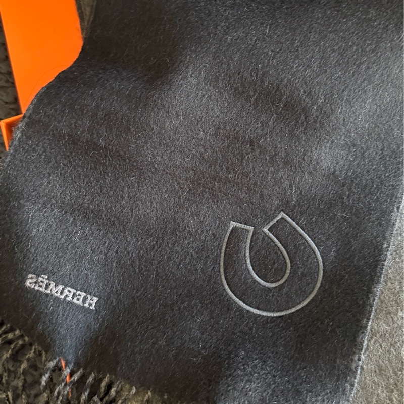 全新Hermès黑灰雙面羊絨圍巾-6