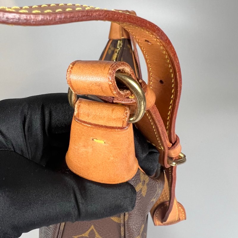 LV M51265 老花牛角包30-8