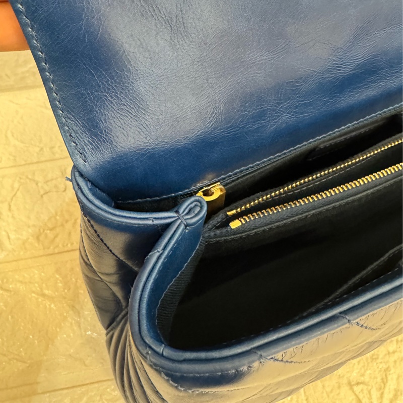 chanel藍色山形紋金雙C handle-20