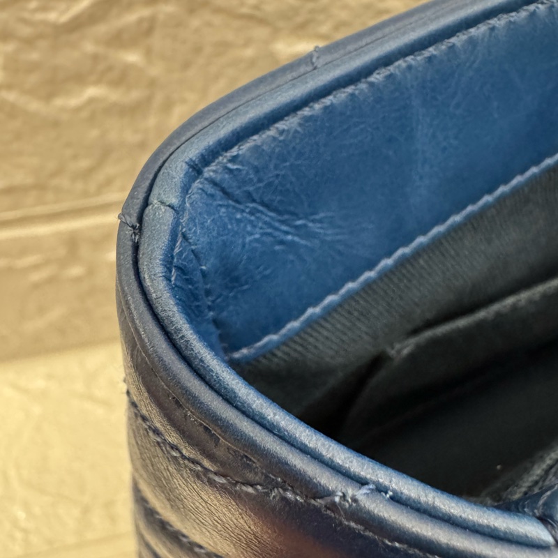 chanel藍色山形紋金雙C handle-39