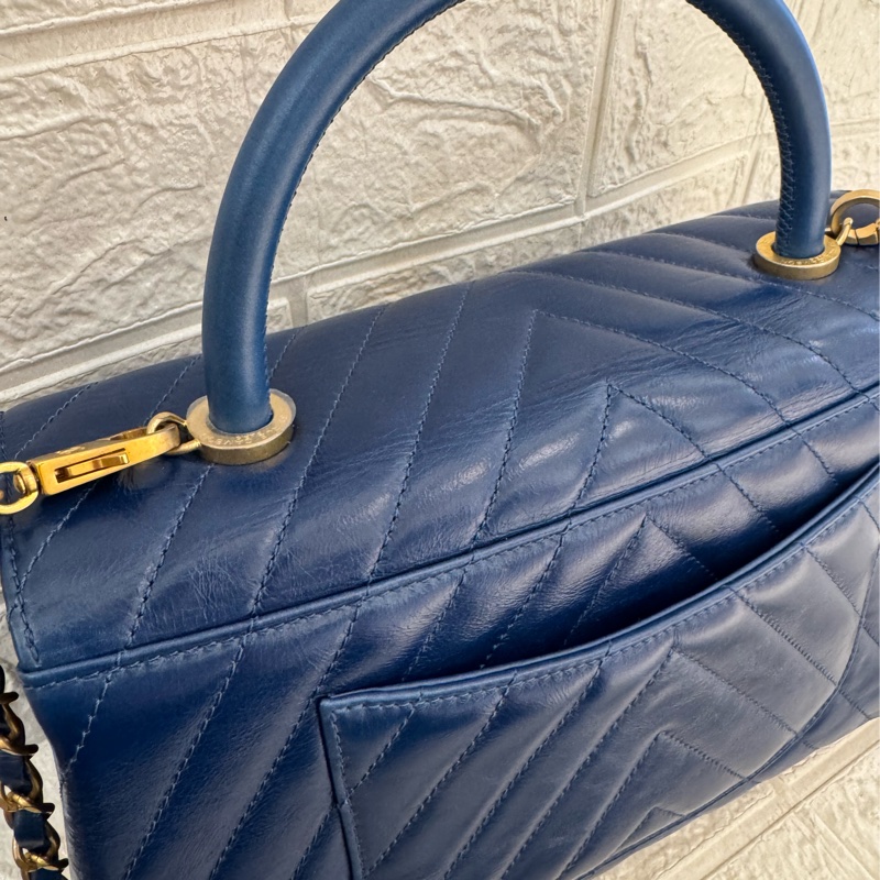 chanel藍色山形紋金雙C handle-50