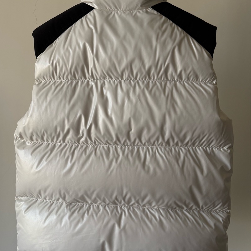 Moncler男友風厚羽絨背心-3