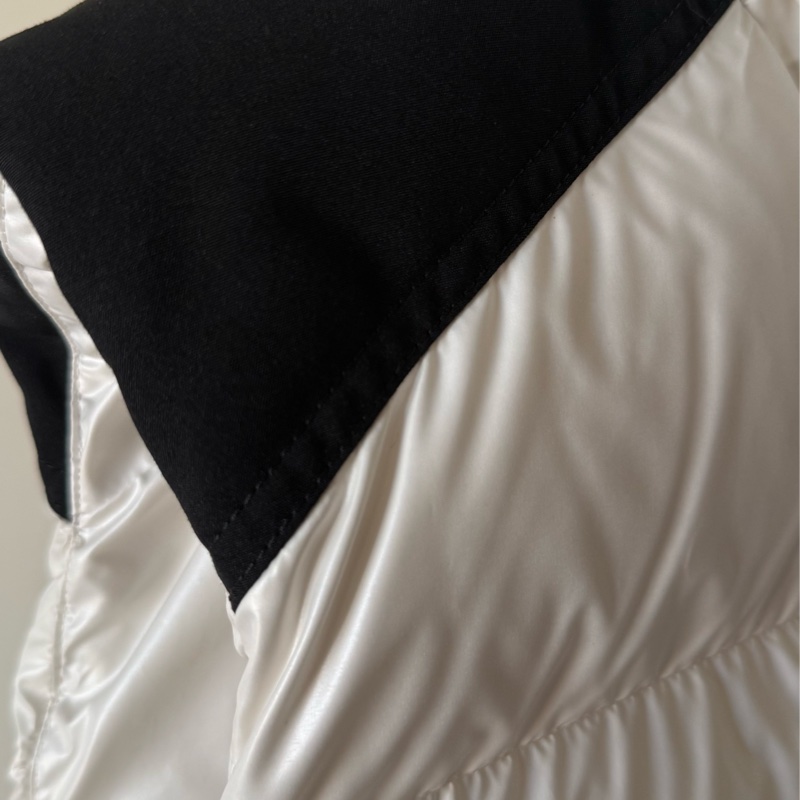 Moncler男友風厚羽絨背心-4