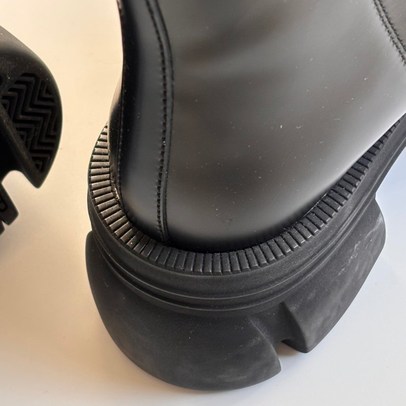 ::GUCCI:: Romance GG-Plaque Leather Ankle Boots 黑色皮革雙G水鑽皮革拉鍊靴子 35號-20