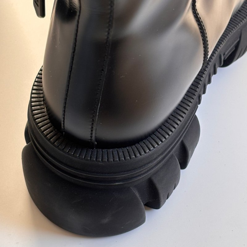 ::GUCCI:: Romance GG-Plaque Leather Ankle Boots 黑色皮革雙G水鑽皮革拉鍊靴子 35號-48