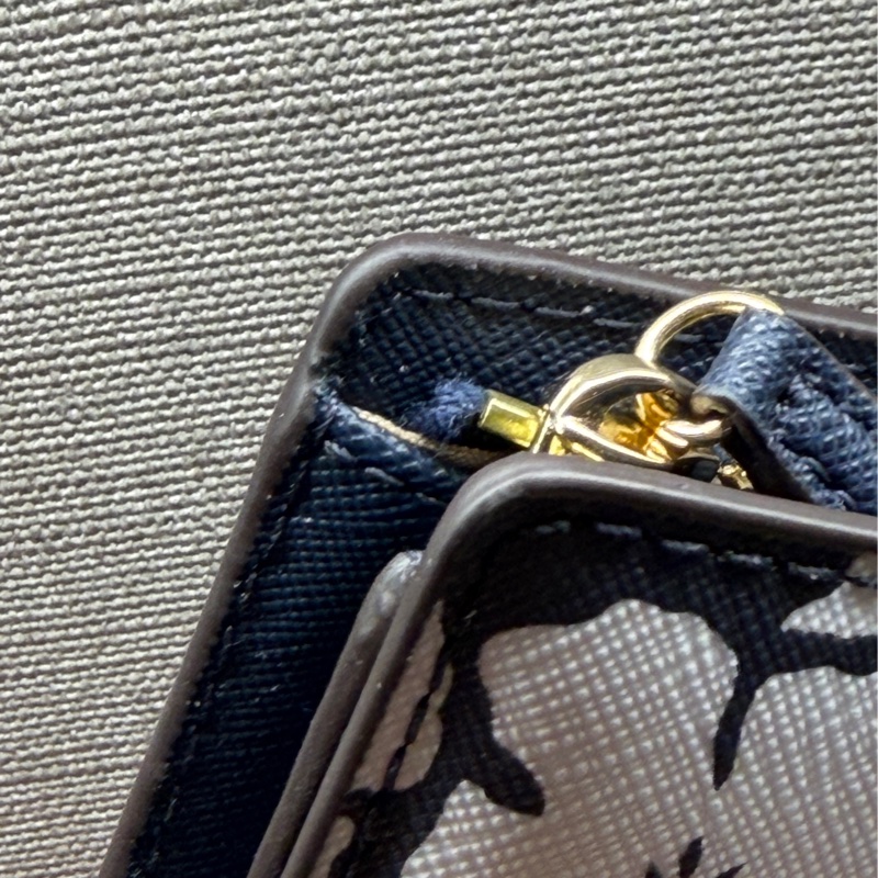 Michael Kors 塗層皮革花卉印花對折皮夾帶卡套，兩件套-9