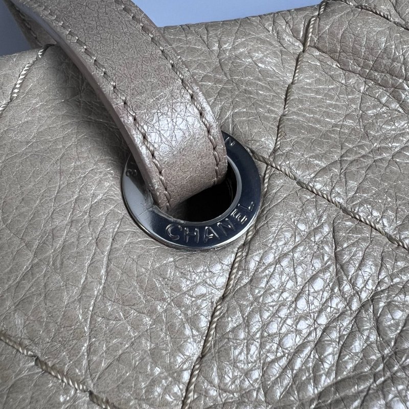 CHANEL 荔枝紋牛皮手提托特包 淺棕-7