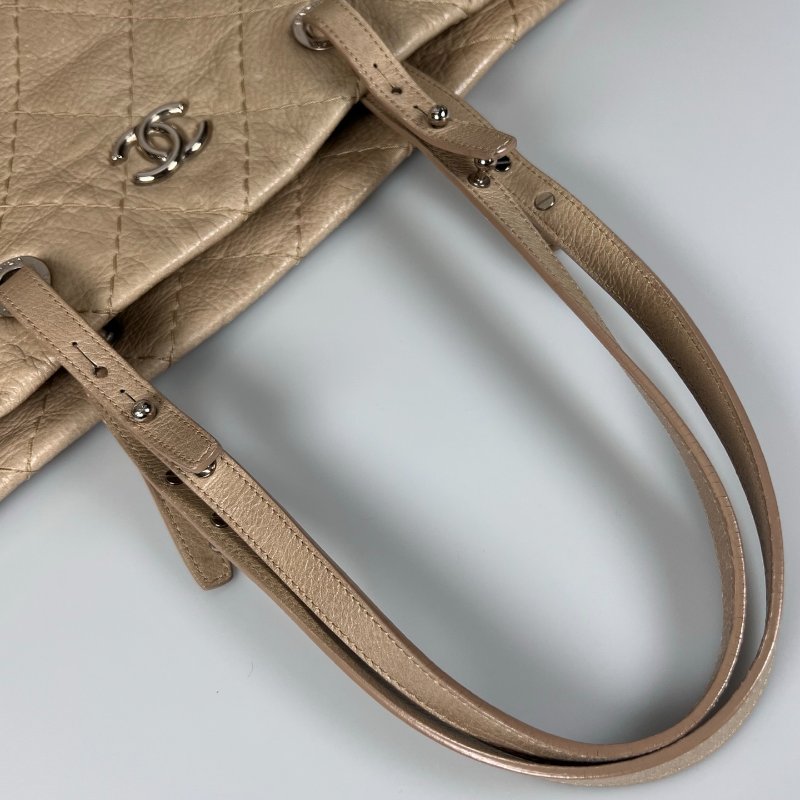 CHANEL 荔枝紋牛皮手提托特包 淺棕-8