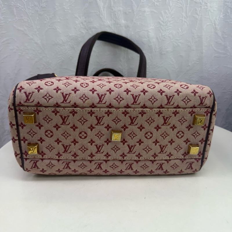 Louis Vuitton Handbag-4