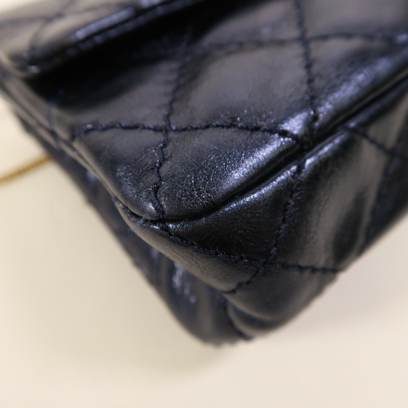 CHANEL 皮革2.55金扣鏈帶肩背袋-11