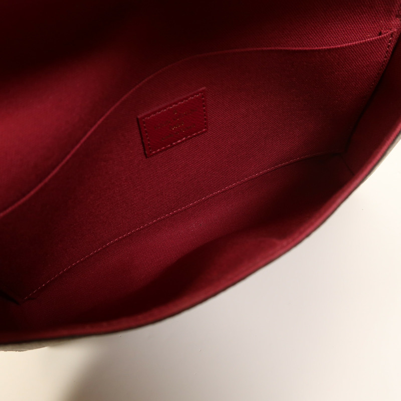 LOUIS VUITTON Monogram Pochette Felicie金扣鏈帶肩背袋-4