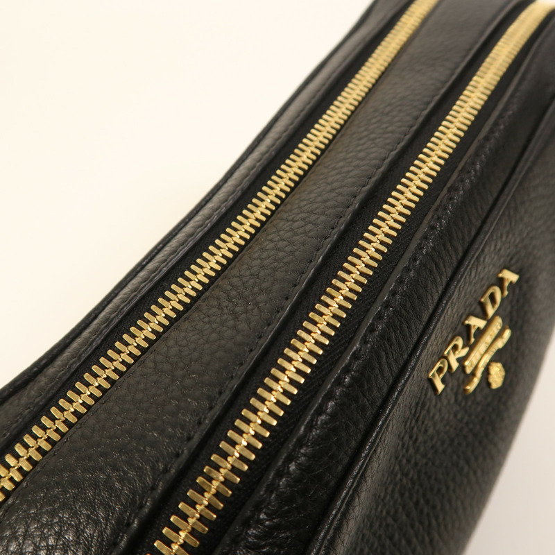 PRADA 牛皮皮革Shoulder Bag金扣肩背袋-18