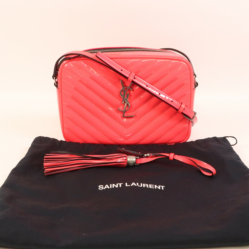 SAINT LAURENT 漆皮皮革Lou Camera Bag銀扣肩背袋-8