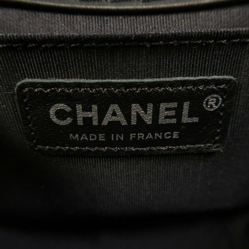 CHANEL 牛皮皮革Boy 20銀扣鏈帶肩背袋-5