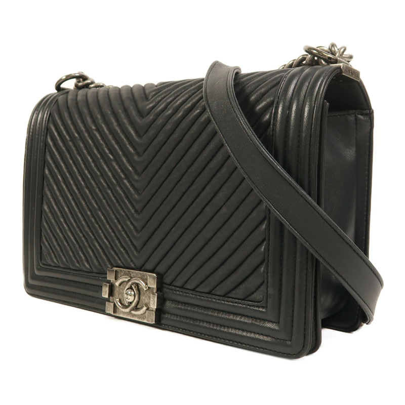 CHANEL 牛皮皮革Boy 28銀扣鏈帶肩背袋-2