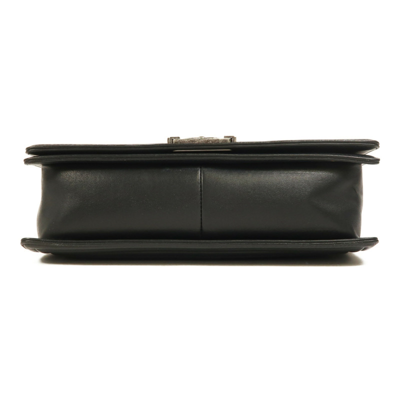 CHANEL 牛皮皮革Boy 28銀扣鏈帶肩背袋-3