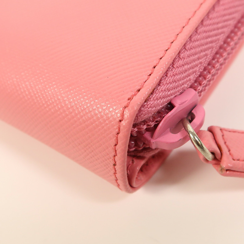 PRADA Saffiano皮革Wallet銀扣錢包-11