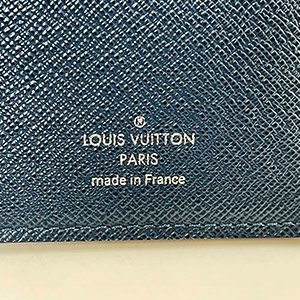 *奢華大道國際精品*【L3277】 LV海洋藍色牛皮TAIGA BRAZZA對開長夾 M33404-5