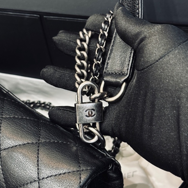 Chanel Cf20黑銀鎖頭雙鏈條口蓋包 #秀款 #荔枝牛皮 #絕版收藏款-15