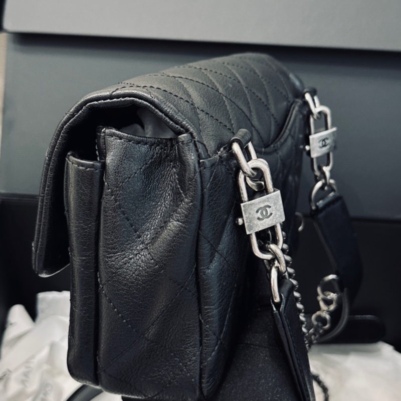 Chanel Cf20黑銀鎖頭雙鏈條口蓋包 #秀款 #荔枝牛皮 #絕版收藏款-16