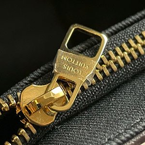 *奢華大道國際精品*【L3310】LV 原花 CLUNY 寬版背帶手提/斜背二用包(BB) M46372-9