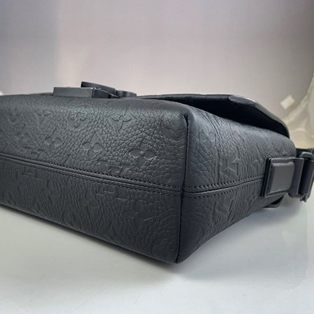 *奢華大道國際精品*【L3408】LV黑色牛皮壓紋S-Cape 郵差包M23741-4