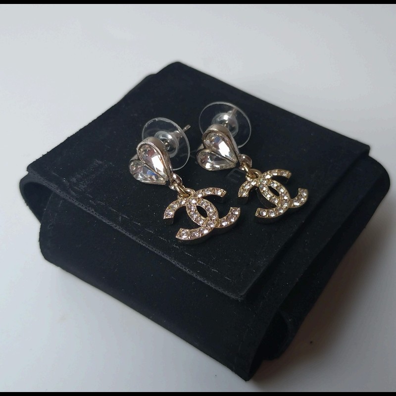 Chanel 愛心水鑽雙C耳環-2