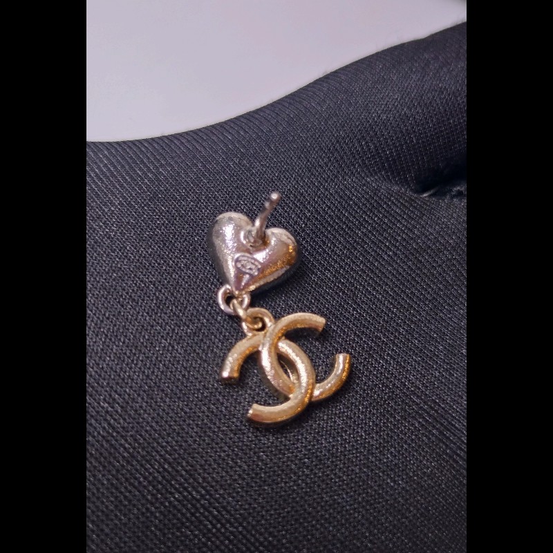 Chanel 愛心水鑽雙C耳環-6