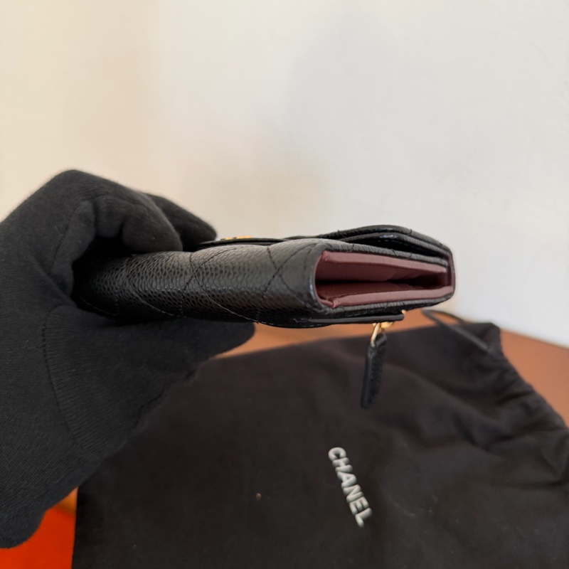 #極新 Chanel荔枝金釦三折短夾-12