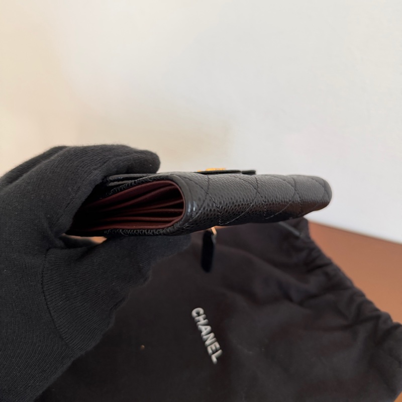 #極新 Chanel荔枝金釦三折短夾-13