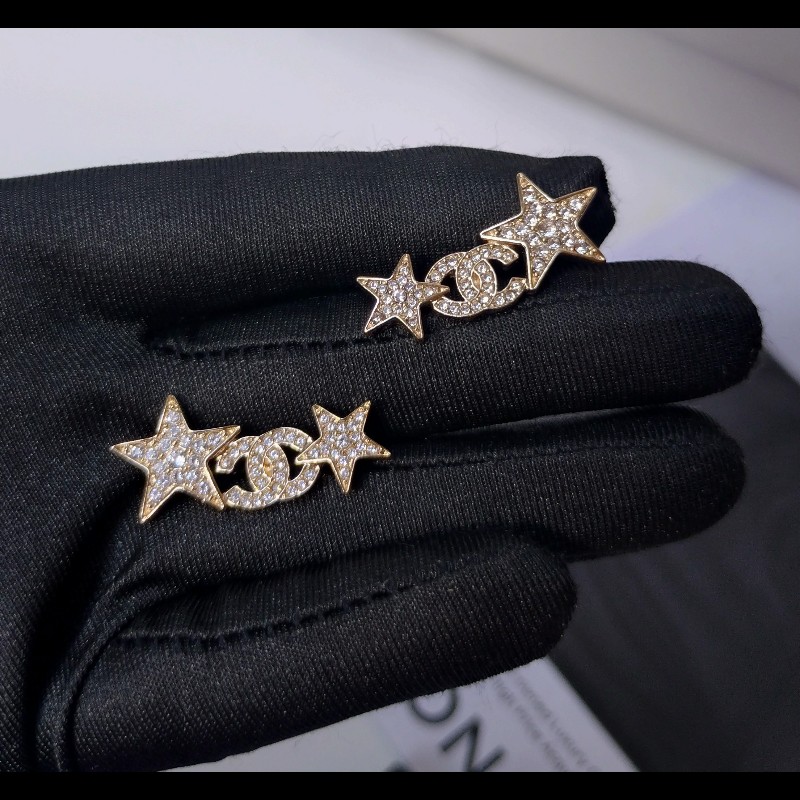 Chanel 淡金水鑽星星雙C耳環-6