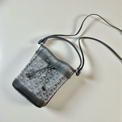 莉亞精品♡ Goyard mini 水桶 灰 九新美包
