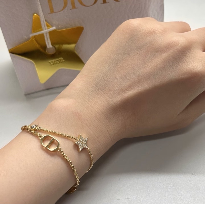莉亞精品♡ Dior 手鍊 復古金 星星水鑽 二手美品-1