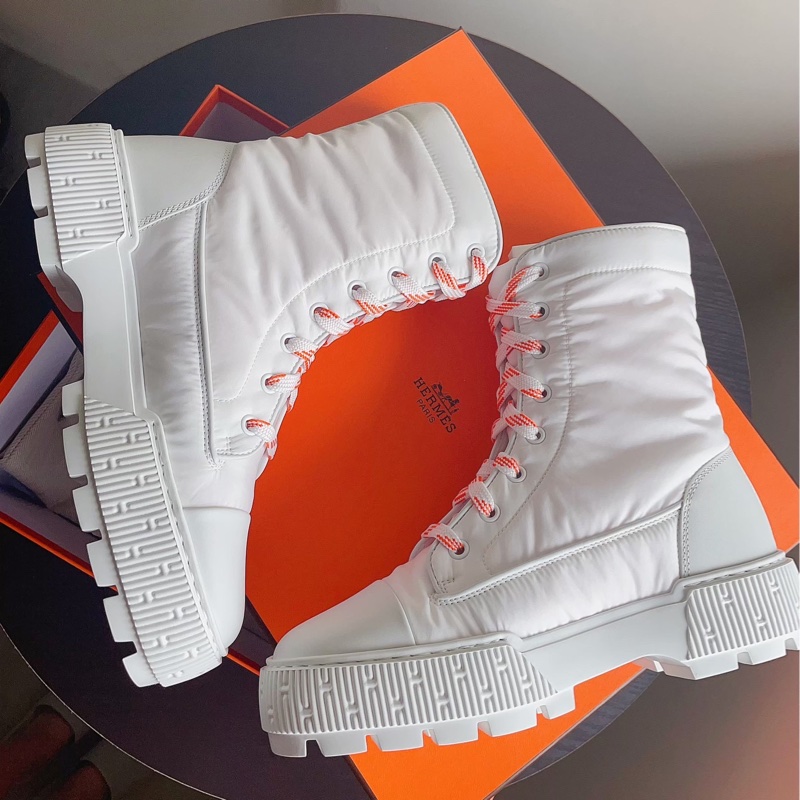 超輕盈好看的Hermès靴子 好清洗的防潑水面-1